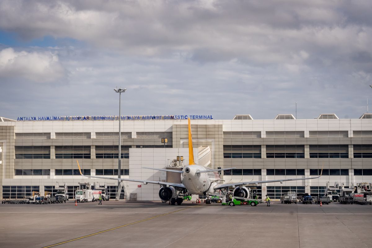 The road and terminal at Antalya Airport on the Turkish coast
